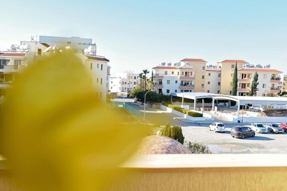 Queens Garden Walking Distance To The Beach Pafos Exterior foto