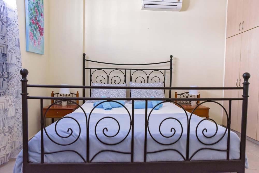 Queens Garden Walking Distance To The Beach Pafos Exterior foto