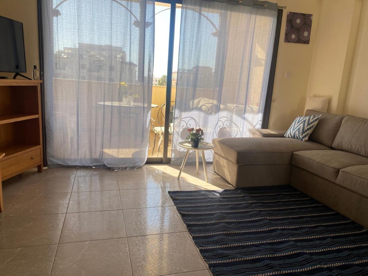 Queens Garden Walking Distance To The Beach Pafos Exterior foto